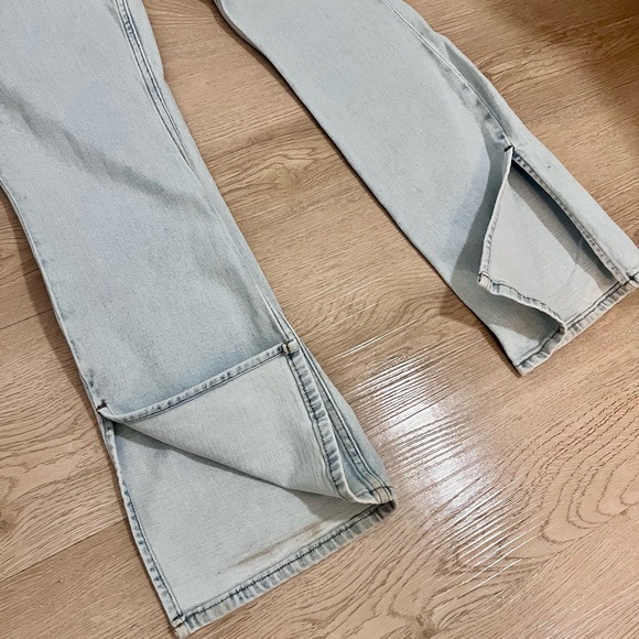 Abercrombie & Fitch Women’s High Rise Jeans Size 28 Short - Picture 3 of 7